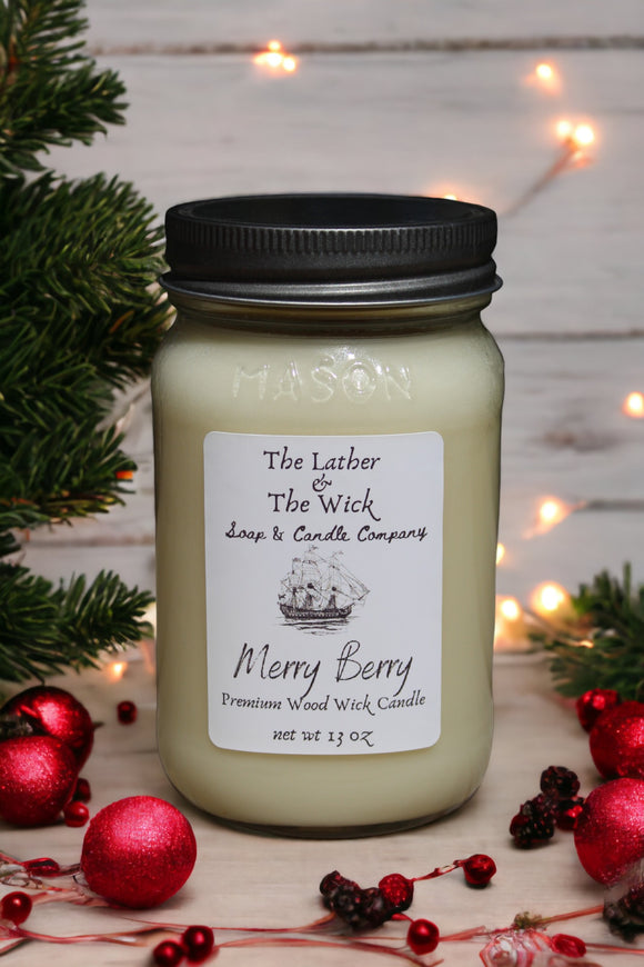 Merry Berry - Wood Wick Soy Candle